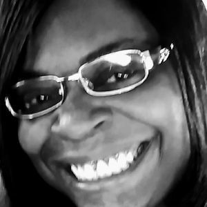 Meet your Posher, Clarissa